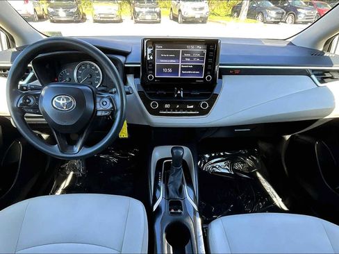 Used 2022 Toyota Corolla LE FWD image 13