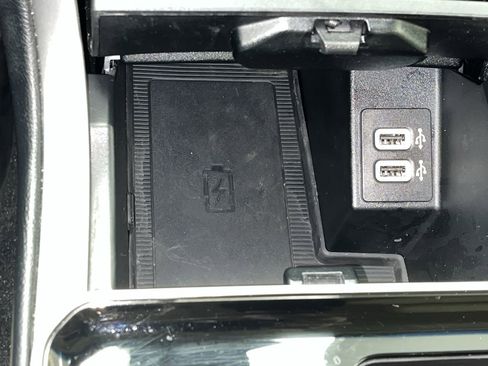 Used 2019 Ford Edge SEL w/ Equipment Group 201A image 27