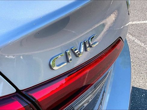 Used 2024 Honda Civic Sport image 24