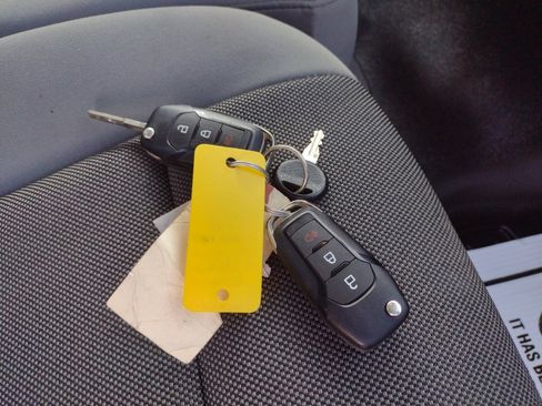 Used 2020 Ford F150 XL w/ Equipment Group 101A Mid image 25