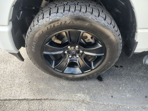 Certified 2021 RAM 1500 Big Horn image 5