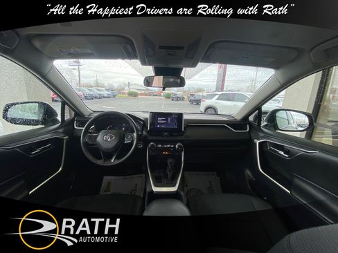 Used 2024 Toyota RAV4 XLE image 18