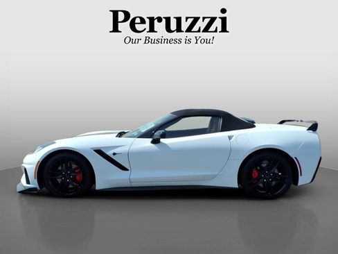 Used 2016 Chevrolet Corvette Stingray Convertible w/ 2LT Preferred Equipment Group RWD image 7