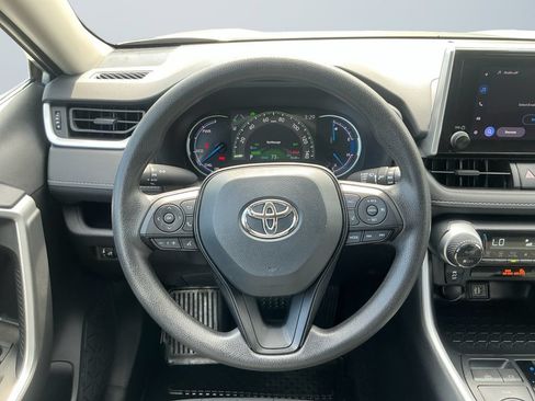 Certified 2025 Toyota RAV4 XLE AWD/4WD image 14