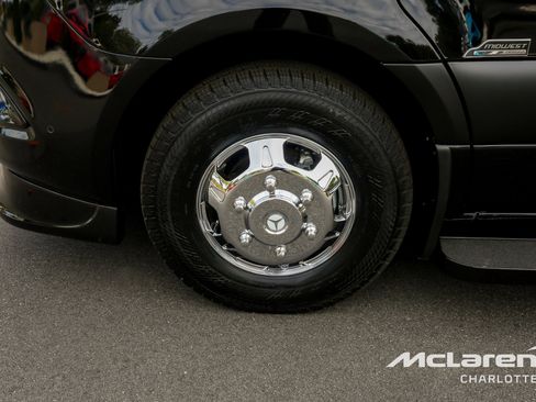 Used 2023 Mercedes-Benz Sprinter 3500 image 38