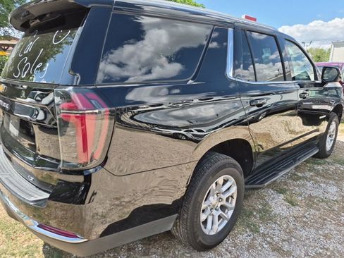 Used 2025 Chevrolet Tahoe LT image 3