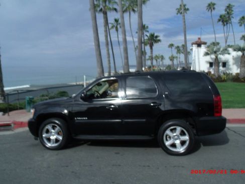 Used 2007 Chevrolet Tahoe LT w/ LT Preferred Equipment Group image 3