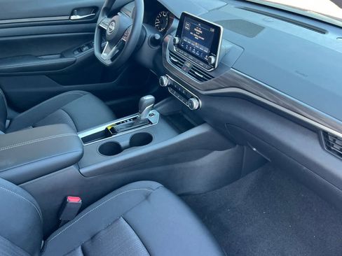New 2025 Nissan Altima 2.5 SV w/ SV Premium Package image 16