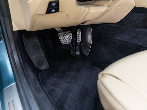 Used 2025 Ferrari Roma Spider image 92