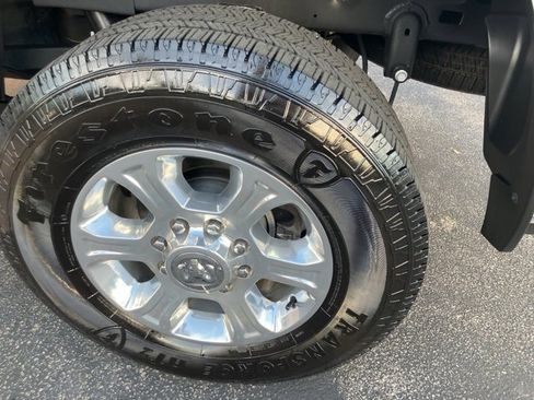 Used 2024 RAM 2500 Big Horn w/ Sport Appearance Package image 26