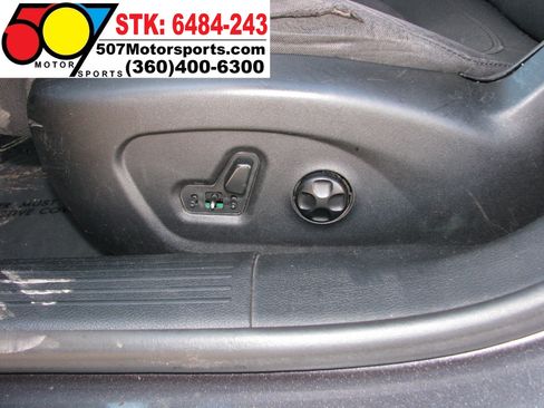 Used 2015 Chrysler 200 Limited w/ Convenience Group image 14