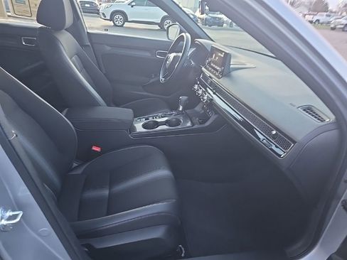 Used 2025 Honda Civic Sport image 31