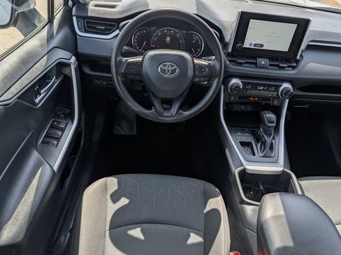 Used 2025 Toyota RAV4 XLE FWD image 12