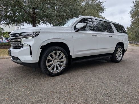 Used 2021 Chevrolet Suburban Premier image 4