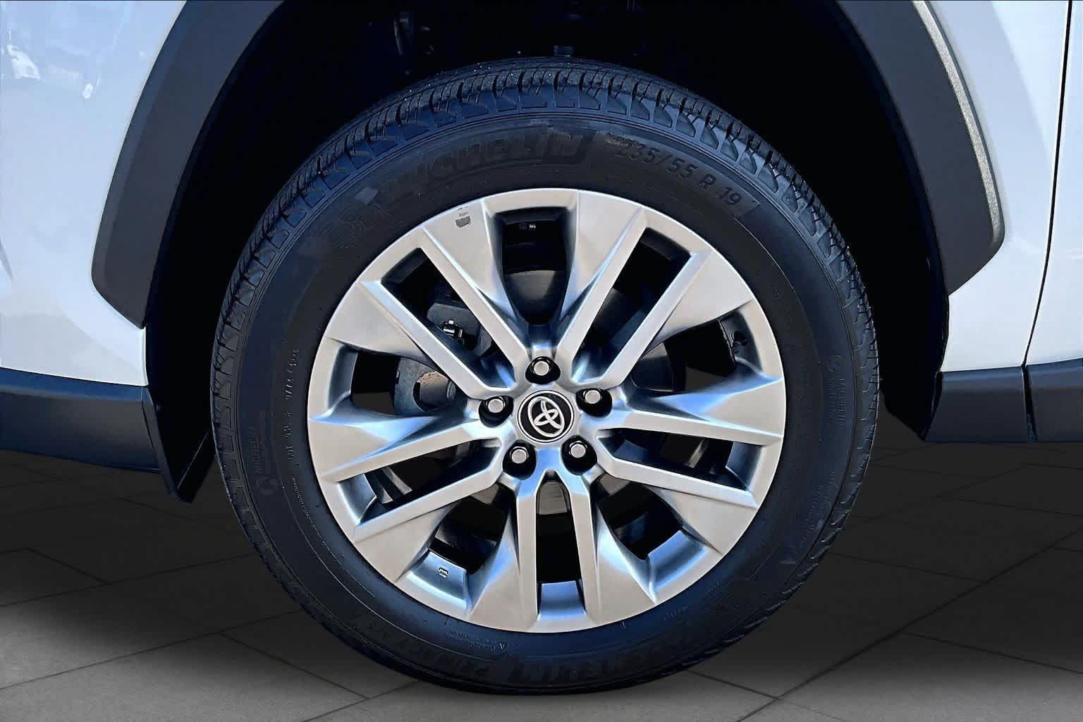 Used 2024 Toyota RAV4 XLE Premium w/ Weather Package FWD image 10