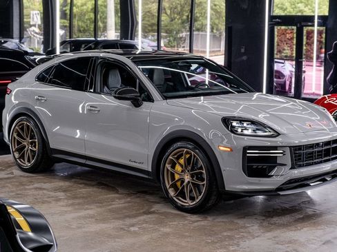 Used 2026 Porsche Cayenne Turbo GT AWD/4WD image 1