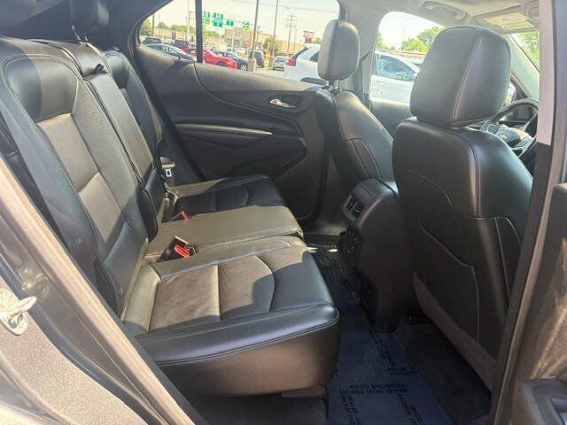 Used 2019 Chevrolet Equinox Premier AWD/4WD image 17