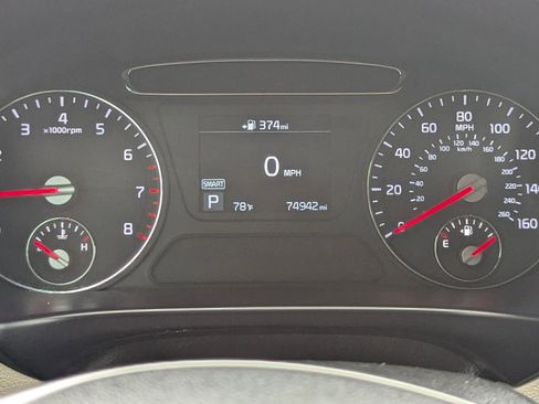 Used 2019 Kia Sorento FWD image 23