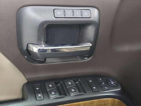 Used 2018 GMC Sierra 1500 SLT image 26