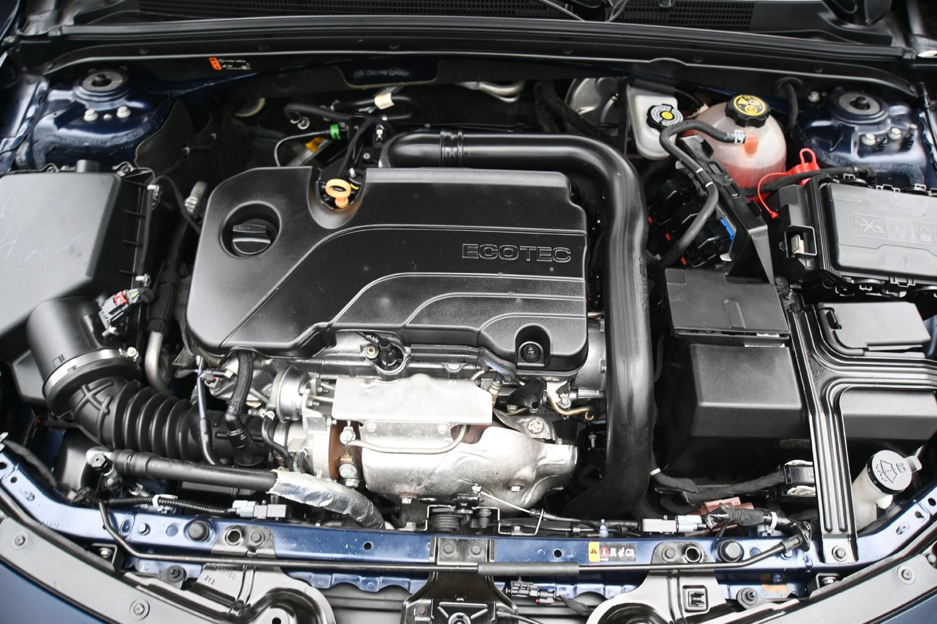 Used 2021 Chevrolet Malibu LT FWD image 27