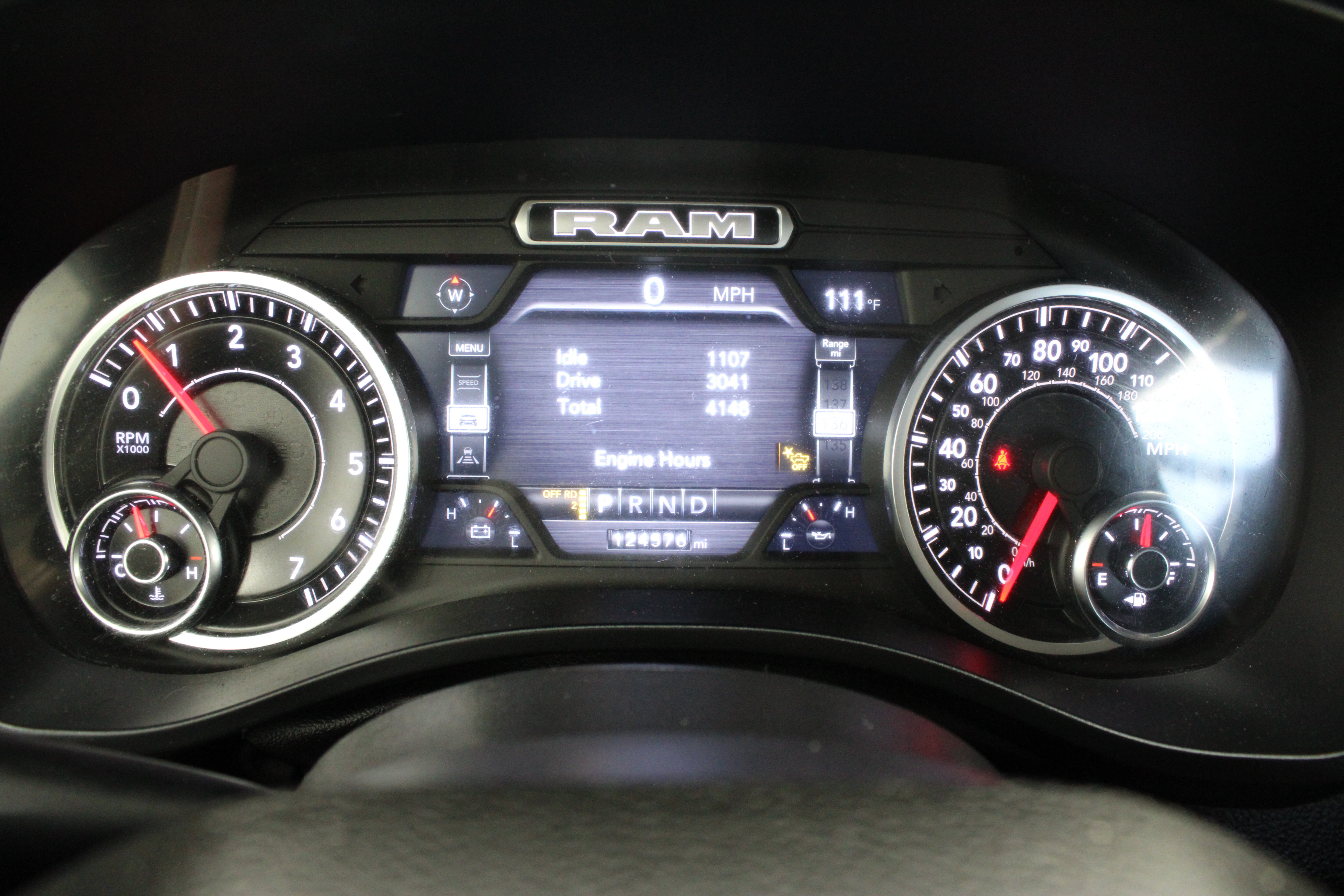 Used 2022 RAM 1500 Laramie AWD/4WD image 40