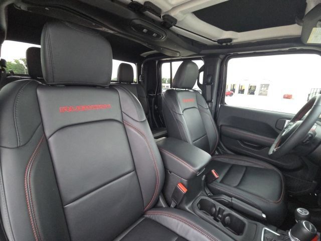 Used 2024 Jeep Gladiator Rubicon AWD/4WD image 20