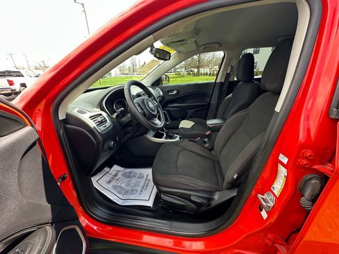 Used 2018 Jeep Compass Sport image 11