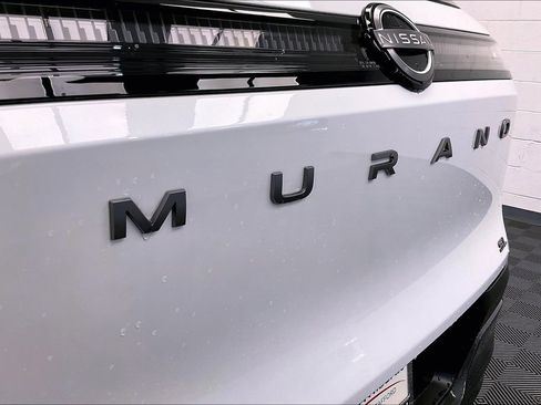 Certified 2025 Nissan Murano SL image 29