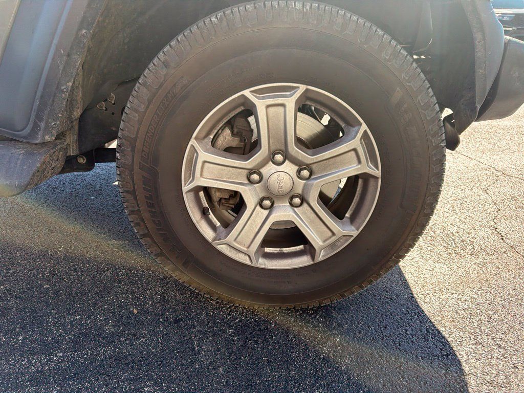Used 2020 Jeep Wrangler Unlimited Sport S AWD/4WD image 7