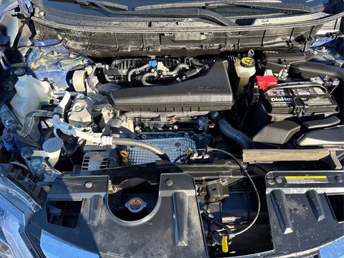 Used 2020 Nissan Rogue SV image 13