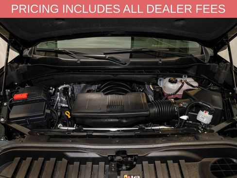 Used 2025 Chevrolet Silverado 1500 LT Trail Boss w/ Convenience Package II AWD/4WD image 21