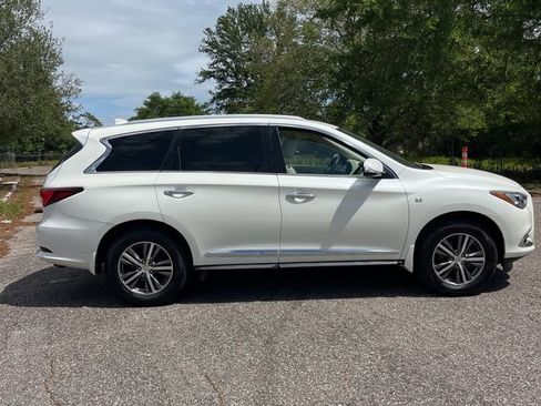 Used 2020 INFINITI QX60 Luxe w/ Essential Package image 6