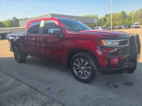 Used 2022 Chevrolet Silverado 1500 LT w/ LPO, Dark Essentials Package image 2