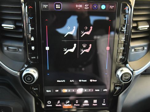 Used 2025 RAM 2500 Big Horn image 24