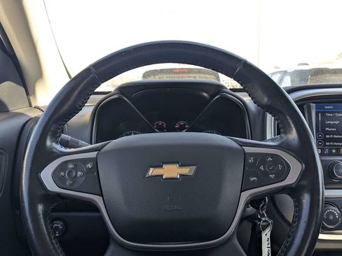 Used 2022 Chevrolet Colorado LT w/ Fleet Safety Package image 20