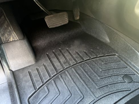 Used 2023 GMC Sierra 2500 Denali w/ Denali Ultimate Package image 17