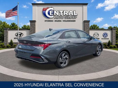 Certified 2025 Hyundai Elantra SEL FWD image 8