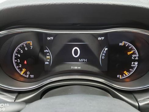 Used 2021 Jeep Grand Cherokee Laredo X image 26