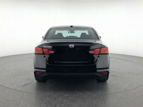 Used 2025 Nissan Altima 2.5 SV FWD image 7