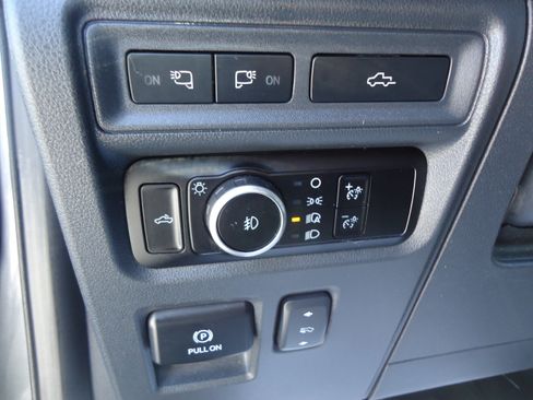 Used 2023 Ford F150 Lariat w/ Equipment Group 502A High AWD/4WD image 17