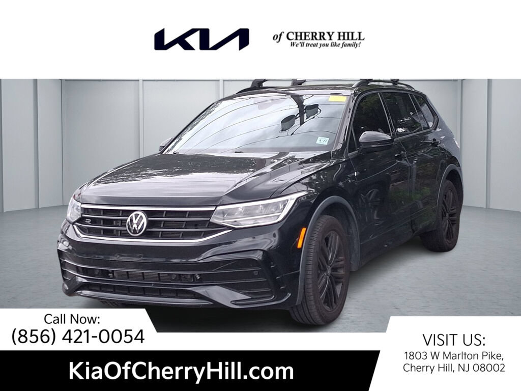 Used 2022 Volkswagen Tiguan SE R-Line AWD/4WD image 1