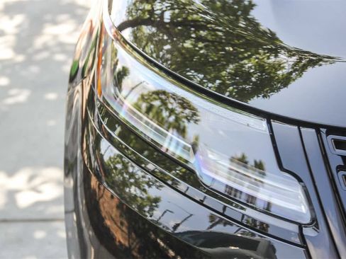 New 2026 Land Rover Range Rover Velar Dynamic SE image 10