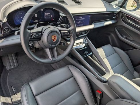Certified 2026 Porsche Macan 4 Electric AWD/4WD image 4