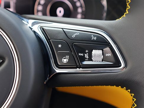 New 2025 Bentley Bentayga image 28