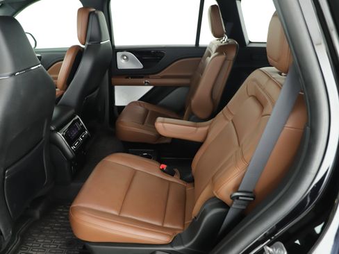 Used 2023 Lincoln Aviator Grand Touring w/ Equipment Group 301A image 16