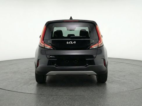 Used 2025 Kia Soul LX w/ LX Technology Package FWD image 7