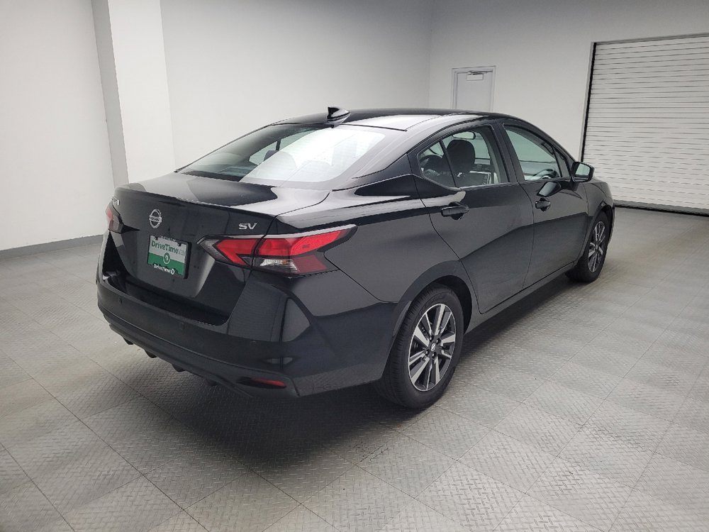 Used 2021 Nissan Versa SV FWD image 9