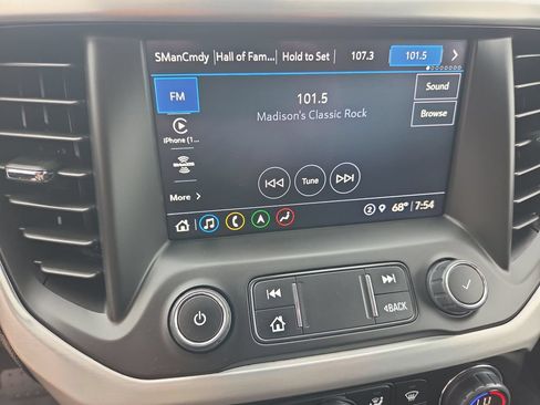 Certified 2023 GMC Acadia SLE w/ Driver Convenience Package AWD/4WD image 18