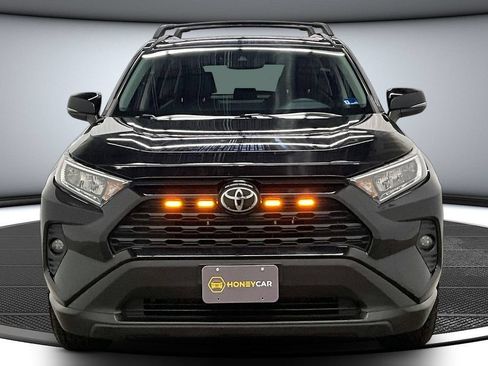 Used 2021 Toyota RAV4 XLE w/ Convenience Package AWD/4WD image 2