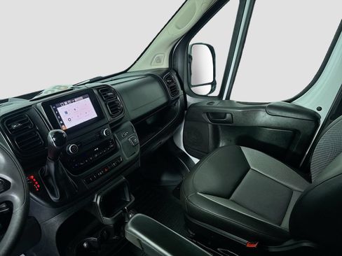 Used 2024 RAM ProMaster 2500 w/ Convenience Group FWD image 21